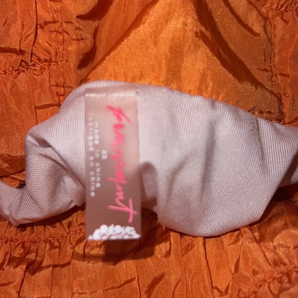 FREE PEOPLE XS shorts - Picture 2 of 2